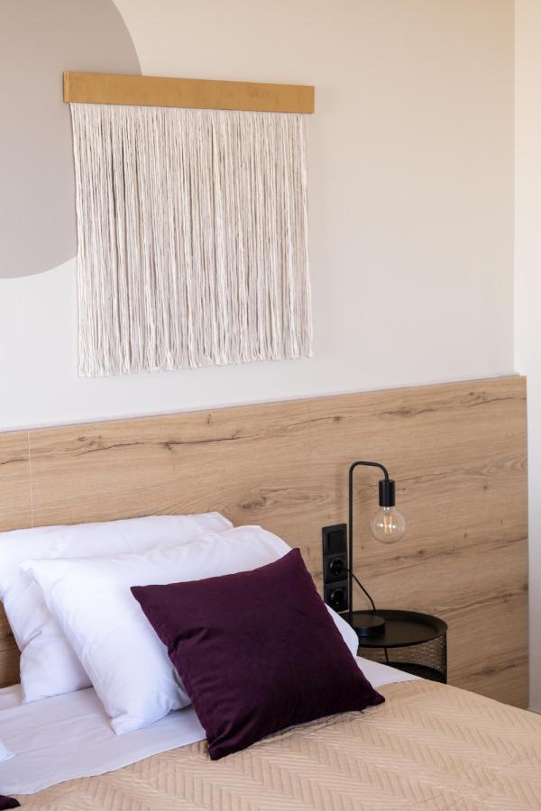 Nima 2, Modern-style In The Heart Of Rethimno! Apartment *